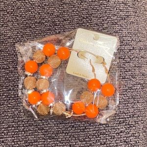 I’m selling Costume jewelry